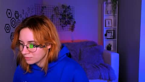 Mika online show from 01-10-26, 08:32