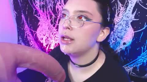 Mika online show from 04-08-26, 11:48