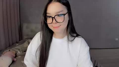 Snapshot of mikasssu chatting on 02-04-25, 11:27 mikasssu online show from 02-04-25, 11:27