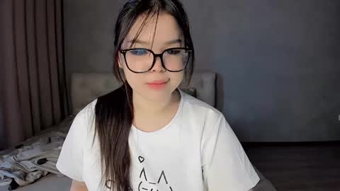 Snapshot of mikasssu chatting on 02-06-25, 07:02 mikasssu online show from 02-06-25, 07:02