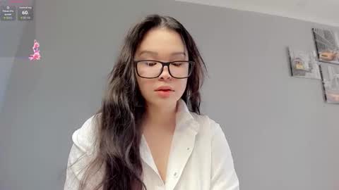 Snapshot of mikasssu chatting on 10-11-25, 10:36 mikasssu online show from 10-11-25, 10:36