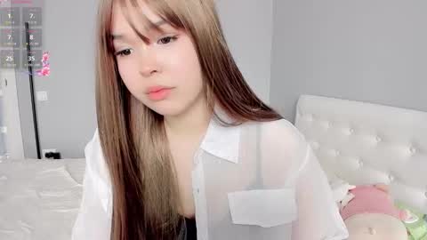 Snapshot of mikasssu chatting on 11-02-25, 11:34 mikasssu online show from 11-02-25, 11:34