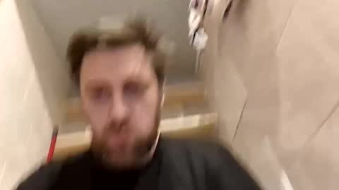 Mika online show from 03-20-26, 01:49