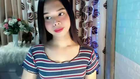 Snapshot of mikaygoddessxx chatting on 03-26-26, 10:26 Mikay online show from 03-26-26, 10:26