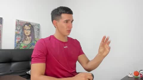 Snapshot of mike3xxx chatting on 10-21-25, 01:28 mike3xxx online show from 10-21-25, 01:28