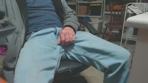 Snapshot of mike694fun chatting on 12-05-24, 11:40 mike694fun online show from 12-05-24, 11:40