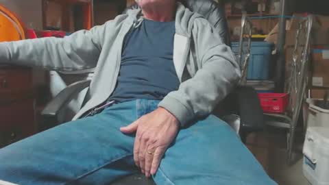 Snapshot of mike694fun chatting on 01-03-25, 12:00 mike694fun online show from 01-03-25, 12:00