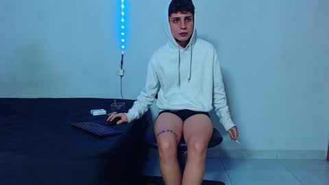 Mike IMDEPENDIENT MODEL online show from 12-16-25, 02:27