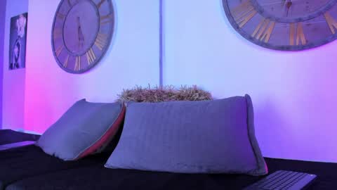 Snapshot of mike_0233 chatting on 12-11-24, 07:20 Mike 0233 online show from 12-11-24, 07:20