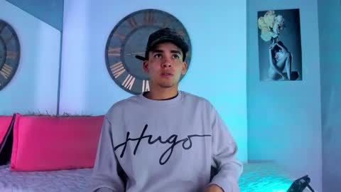 Snapshot of mike_0233 chatting on 12-28-24, 03:37 Mike 0233 online show from 12-28-24, 03:37