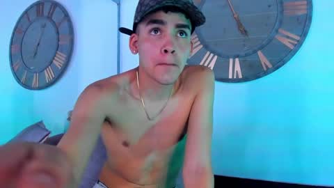 Snapshot of mike_0233 chatting on 01-03-25, 07:06 Mike 0233 online show from 01-03-25, 07:06