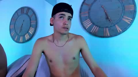 Snapshot of mike_0233 chatting on 01-05-25, 07:49 Mike 0233 online show from 01-05-25, 07:49