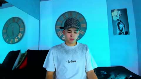 Snapshot of mike_0233 chatting on 01-22-25, 03:52 Mike 0233 online show from 01-22-25, 03:52