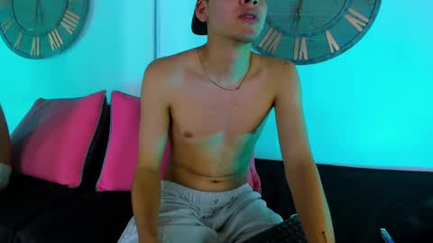 Snapshot of mike_0233 chatting on 01-24-25, 09:39 Mike 0233 online show from 01-24-25, 09:39