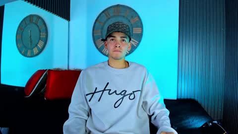 Snapshot of mike_0233 chatting on 02-01-25, 03:52 Mike 0233 online show from 02-01-25, 03:52