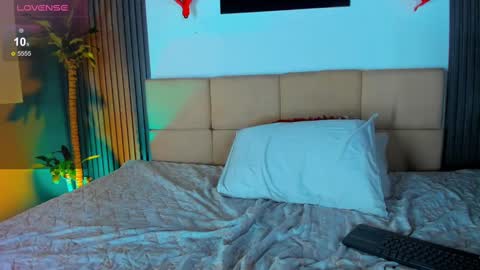 Snapshot of mike_0233 chatting on 02-19-25, 07:39 Mike 0233 online show from 02-19-25, 07:39