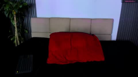 Snapshot of mike_0233 chatting on 02-25-25, 07:31 Mike 0233 online show from 02-25-25, 07:31