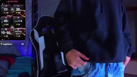 Snapshot of mike_0233 chatting on 03-09-25, 07:34 Mike 0233 online show from 03-09-25, 07:34