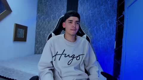 Snapshot of mike_0233 chatting on 11-29-25, 05:21 Mike 0233 online show from 11-29-25, 05:21