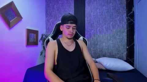 Mike 0233 online show from 01-15-26, 05:23