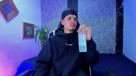 Mike 0233 online show from 01-18-26, 04:16