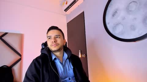 Snapshot of mike_256 chatting on 11-28-25, 11:35 Mike online show from 11-28-25, 11:35