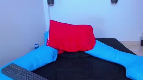 Mike  online show from 02-10-25, 01:44