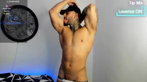 Snapshot of mike_belle chatting on 02-25-26, 02:32 Mike Belle online show from 02-25-26, 02:32