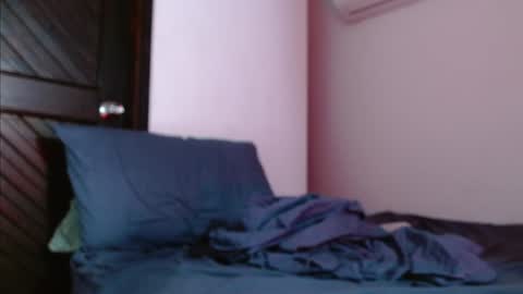 Snapshot of mike_d1030 chatting on 02-01-25, 01:44 mike_d1030 online show from 02-01-25, 01:44