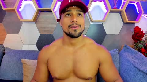   online show from 02-06-25, 03:41