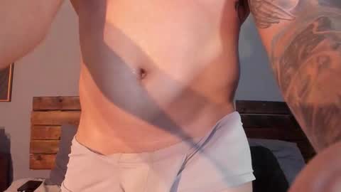 Snapshot of mike_montoya chatting on 02-20-26, 01:24 Mike Montoya online show from 02-20-26, 01:24