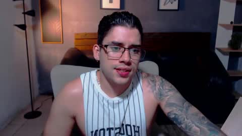 Mike Montoya online show from 04-11-26, 01:10