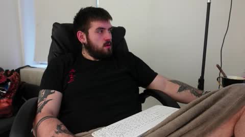 Snapshot of mike_platano chatting on 10-16-25, 05:19 MIKE PLATANO online show from 10-16-25, 05:19