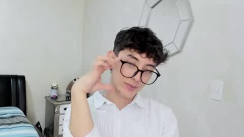 Snapshot of mikebelf4 chatting on 03-11-26, 01:55 Mikebelf4 online show from 03-11-26, 01:55