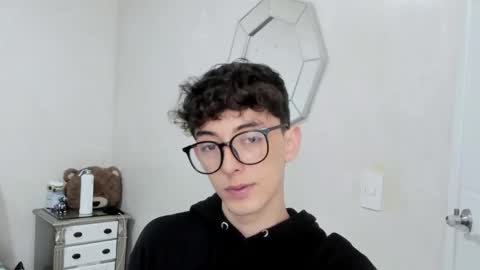 Snapshot of mikebelf4 chatting on 03-11-26, 11:11 Mikebelf4 online show from 03-11-26, 11:11