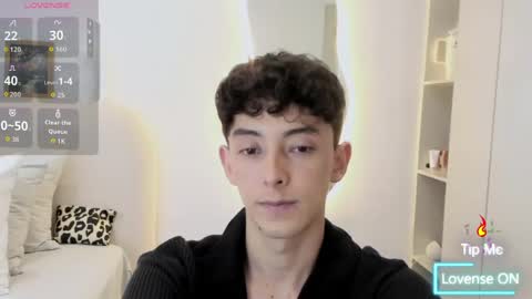 Snapshot of mikebelf4 chatting on 05-14-26, 01:56 Mikebelf4 online show from 05-14-26, 01:56