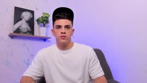 Snapshot of mikecooper_ chatting on 01-29-25, 07:15 Mike Cooper online show from 01-29-25, 07:15