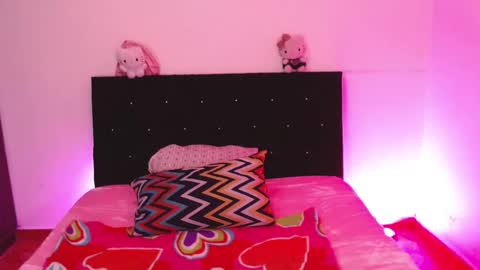 Snapshot of mikee_g chatting on 10-09-25, 02:53 ZARA BLARE online show from 10-09-25, 02:53