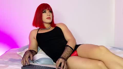 Snapshot of mikegaitan1 chatting on 06-25-26, 12:20 mikegaitan1 online show from 06-25-26, 12:20