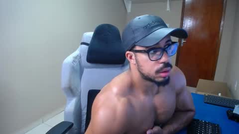 Snapshot of mikehotk chatting on 12-12-24, 04:48 mikehotk online show from 12-12-24, 04:48