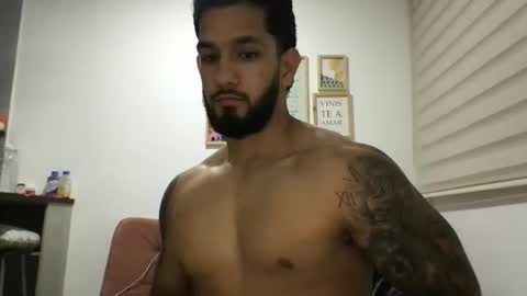 Snapshot of mikethomson01 chatting on 03-23-26, 10:47 Mike online show from 03-23-26, 10:47