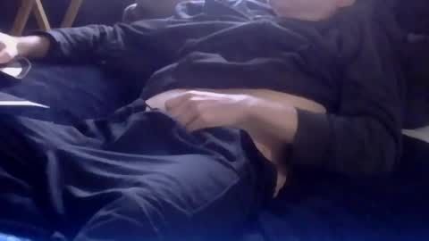 Snapshot of mikey_silver chatting on 12-11-24, 07:03 mikey_silver online show from 12-11-24, 07:03