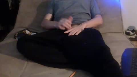 Snapshot of mikey_silver chatting on 12-15-24, 03:24 mikey_silver online show from 12-15-24, 03:24