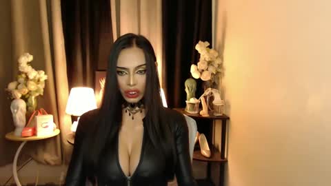 Mistress MikeyAlawi online show from 02-17-25, 01:42