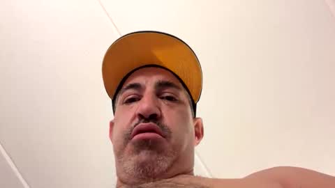 Snapshot of mikeymeatballs chatting on 03-27-26, 11:26 mikeymeatballs online show from 03-27-26, 11:26