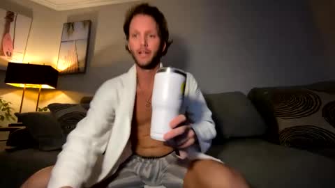 Snapshot of mikeywhite123 chatting on 01-03-25, 08:10 mikeywhite123 online show from 01-03-25, 08:10