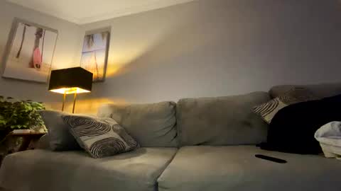 Snapshot of mikeywhite123 chatting on 01-22-25, 05:37 mikeywhite123 online show from 01-22-25, 05:37