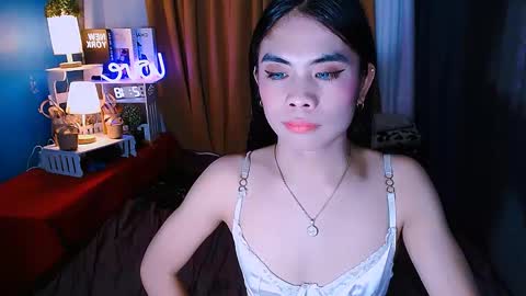 Snapshot of mikhaylaanderson chatting on 01-10-25, 06:31 Mikhayla online show from 01-10-25, 06:31