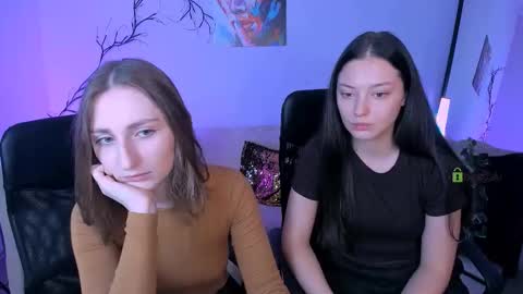 Snapshot of miki_nikki chatting on 10-14-25, 05:41 Miki online show from 10-14-25, 05:41