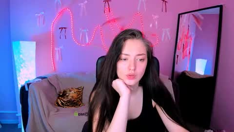 Miki online show from 03-19-26, 06:39